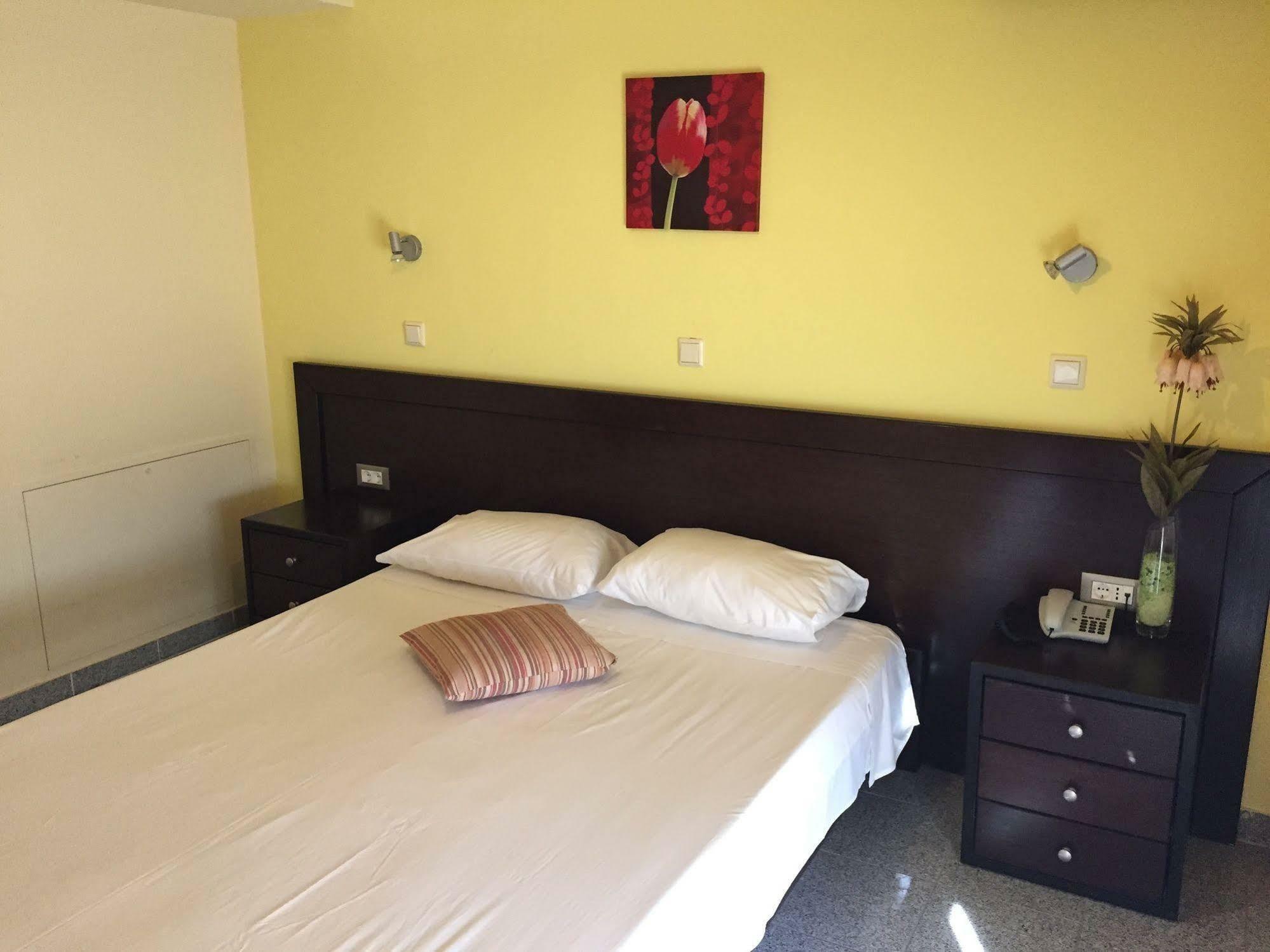 Comfort Hotel Apartments Rhodes City Exterior foto